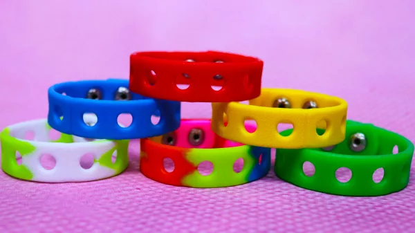 Pulsera niños rojo - Imagen 4